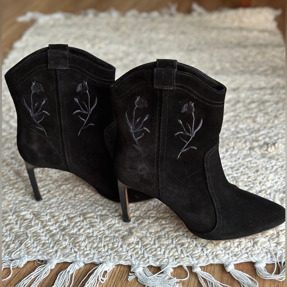 ba&sh Caitlin ankle booties in suede black. Size 37 - Picture 9 of 15